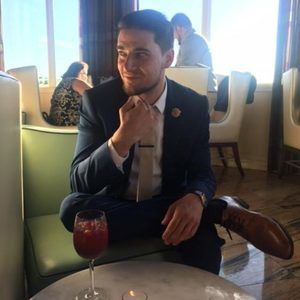 Meet your Posher, Tj